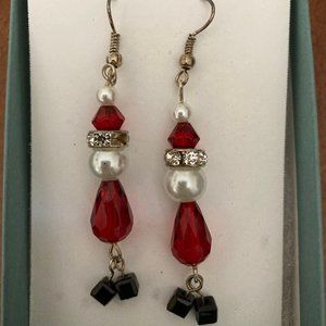 NBW Red and black bead and pearl dangle earrings